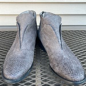 Eileen Fisher leather booties size 8